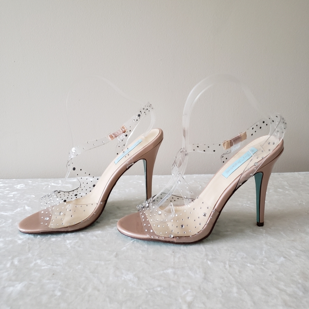 Betsy Johnson Nude/Clear Acrylic Sandals, s8.5